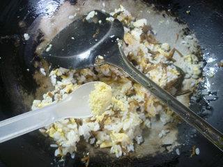 梅干菜鸡蛋炒饭的做法步骤7