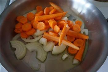 培根蔬菜小扁豆的做法图解3