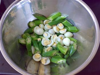蒜拌秋葵鹌鹑蛋的做法步骤4