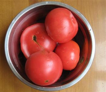 秋葵炒番茄的做法步骤1