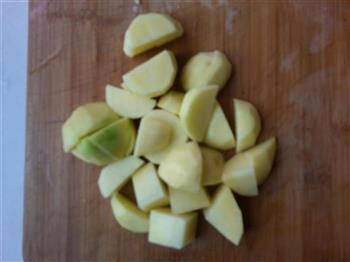 油豆角炖排骨的做法步骤1