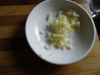 东北酸菜汆白肉的做法步骤8