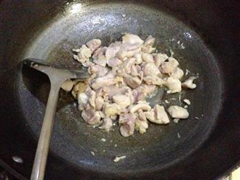 玉米笋咖喱鸡的做法步骤3