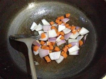 玉米笋咖喱鸡的做法步骤5