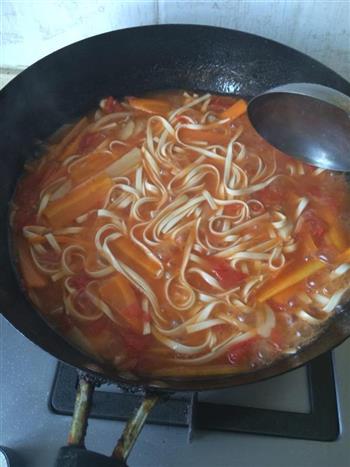 红汤蔬菜面的做法步骤10