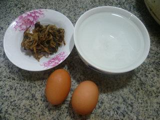 梅干菜鸡蛋羹的做法步骤1