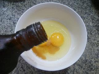 梅干菜鸡蛋羹的做法步骤2