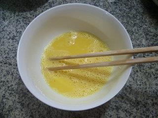 梅干菜鸡蛋羹的做法步骤3