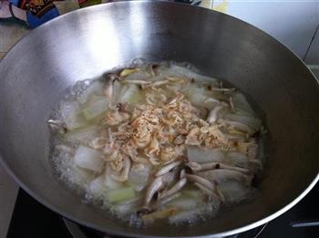蟹味菇虾皮冬瓜汤的做法步骤11