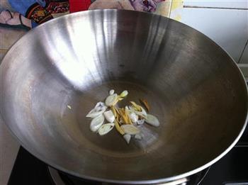 蟹味菇虾皮冬瓜汤的做法步骤4