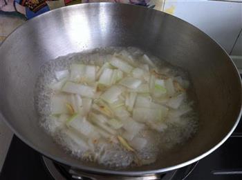 蟹味菇虾皮冬瓜汤的做法步骤8