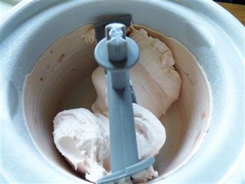李子果酱冰淇淋的做法图解7