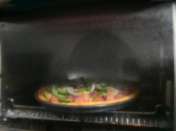 火腿蔬菜披萨的做法图解14