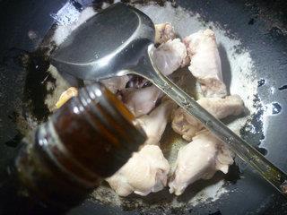 梅干菜烧鸡翅根的做法步骤3