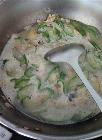 丝瓜海鲜汤的做法步骤6