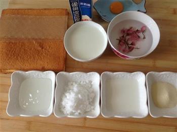 樱花慕斯蛋糕的做法步骤1