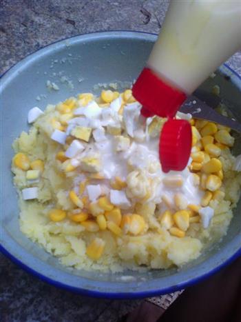 玉米沙拉土豆泥的做法步骤6