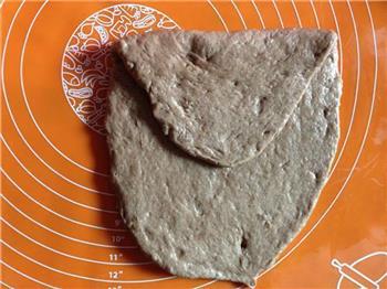 红糖燕麦核桃面包的做法步骤3