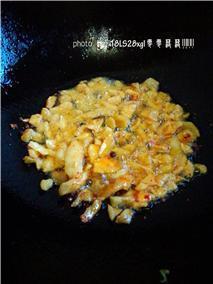 萝卜干炒四季豆的做法步骤5
