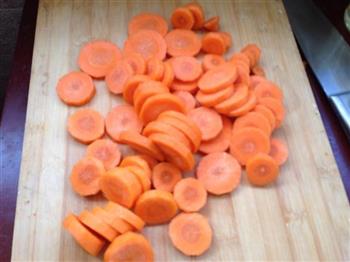 胡萝卜干的做法步骤2