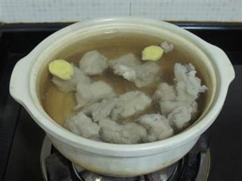 排骨粉丝菌菇汤的做法步骤6