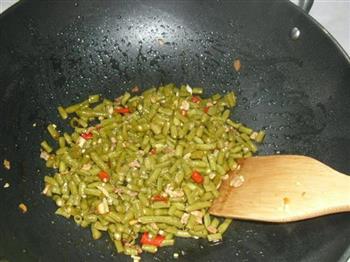 肉沫炒酸豇豆的做法步骤8