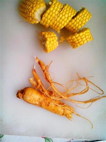 鲜人参玉米炖排骨汤的做法图解5