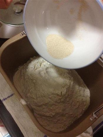 红枣酸奶葡萄干面包的做法图解5
