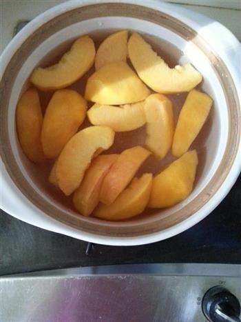 冰糖黄桃罐头的做法步骤3