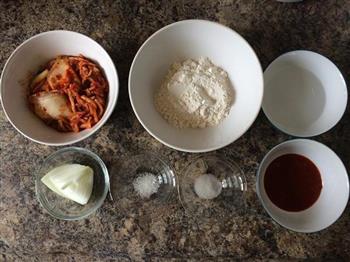 韩式泡菜煎饼的做法步骤1