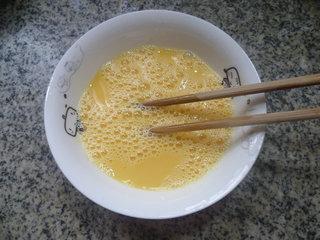 韭菜花鸡蛋炒面的做法步骤3