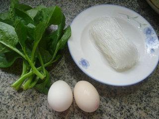 木耳菜鸡蛋粉丝汤的做法步骤1
