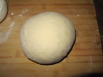 环形豆沙面包的做法步骤3