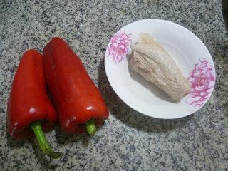 白切肉炒红椒的做法步骤1