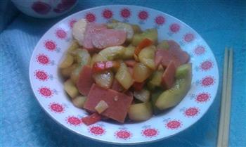 黄瓜炒午餐肉的做法步骤6