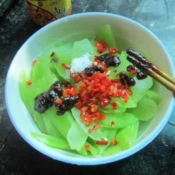 鱼香米椒莴笋片的做法步骤4