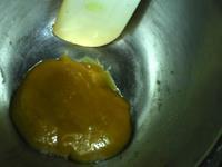透明皮莲蓉蛋黄月饼的做法步骤7