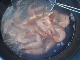 鲜虾烩冬瓜的做法步骤2