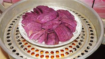 紫薯玫瑰馅的做法步骤3