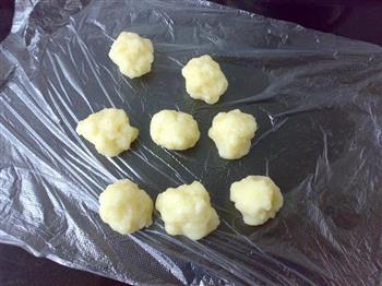 苹果葡萄冰皮月饼的做法步骤7