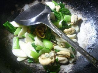 茭白淡菜炒青菜的做法步骤8