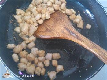 玉米粒炒肉丁的做法步骤8