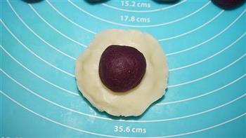 紫薯玫瑰冰皮月饼的做法步骤10