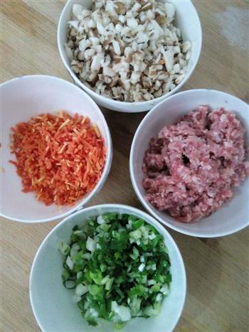 香菇猪肉饺子的做法步骤4
