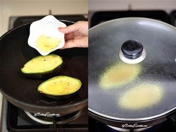 鱼子酱牛油果煎鸡蛋的做法步骤5