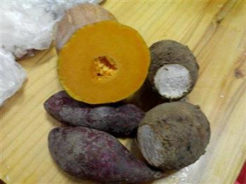 南瓜紫薯芋圆的做法图解1