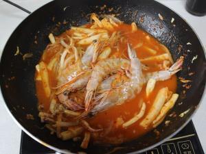 韩式海鲜泡菜年糕的做法图解12