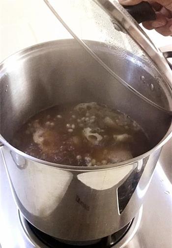 黄豆莲藕排骨汤的做法步骤8