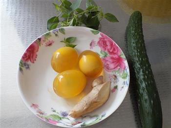 凉拌黄瓜变蛋的做法步骤1