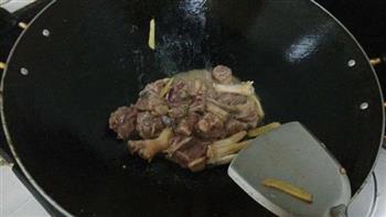 腐竹香菇焖鸭的做法步骤5